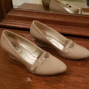 Bandolino Wedge Shoe